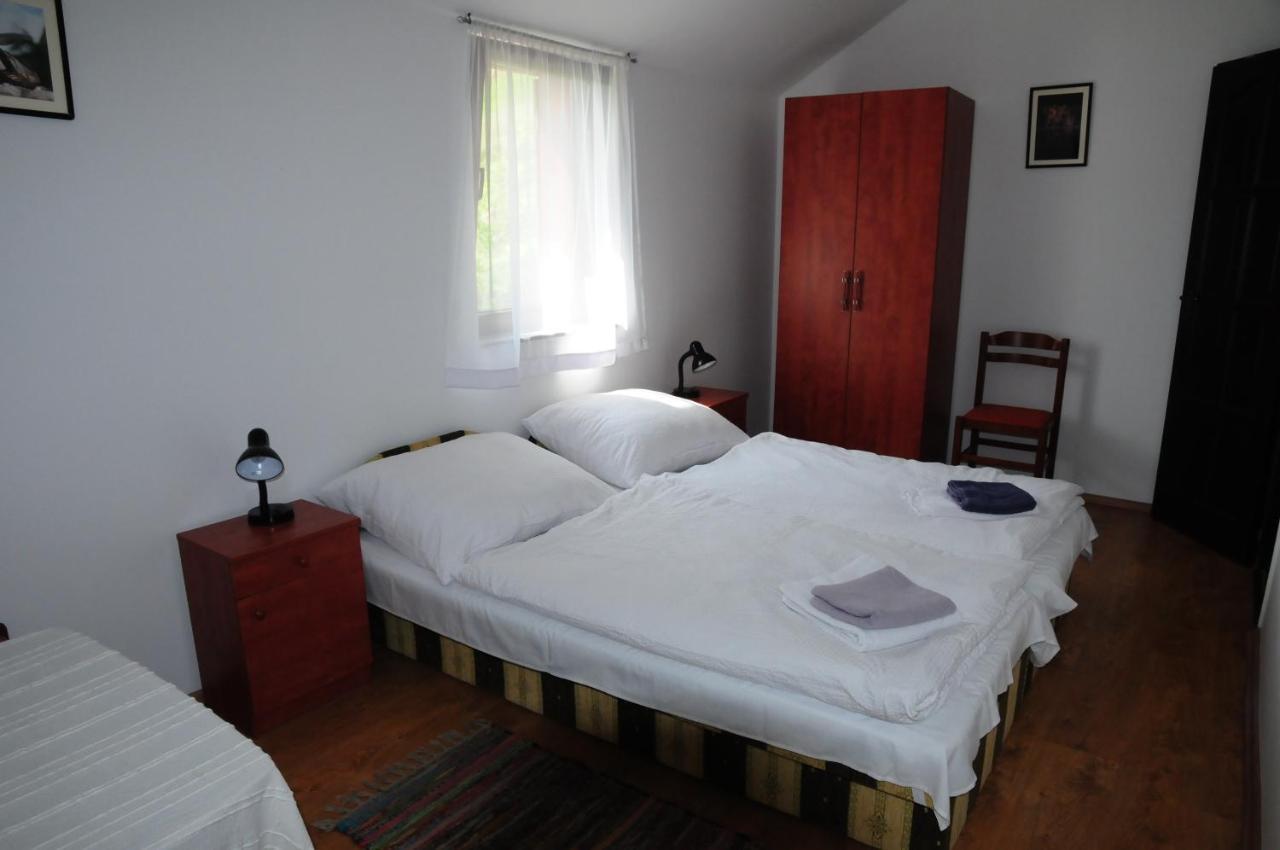 Beppe Vendeghaz Guest House Abaliget Bagian luar foto