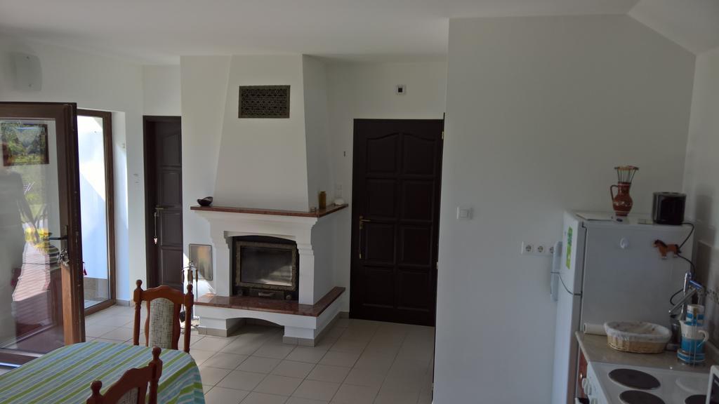 Beppe Vendeghaz Guest House Abaliget Bagian luar foto